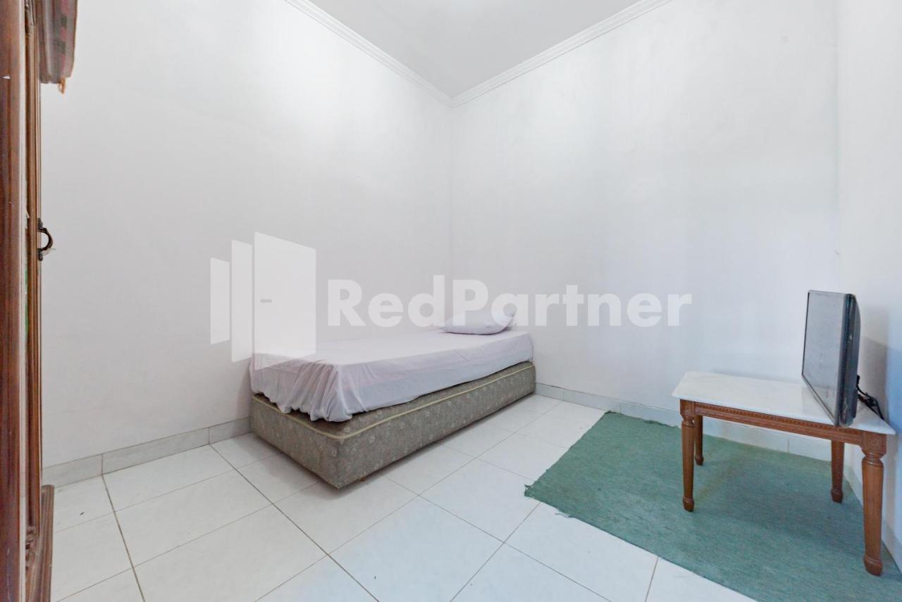 Biru Homestay Bandung Mitra Reddoorz Exterior foto