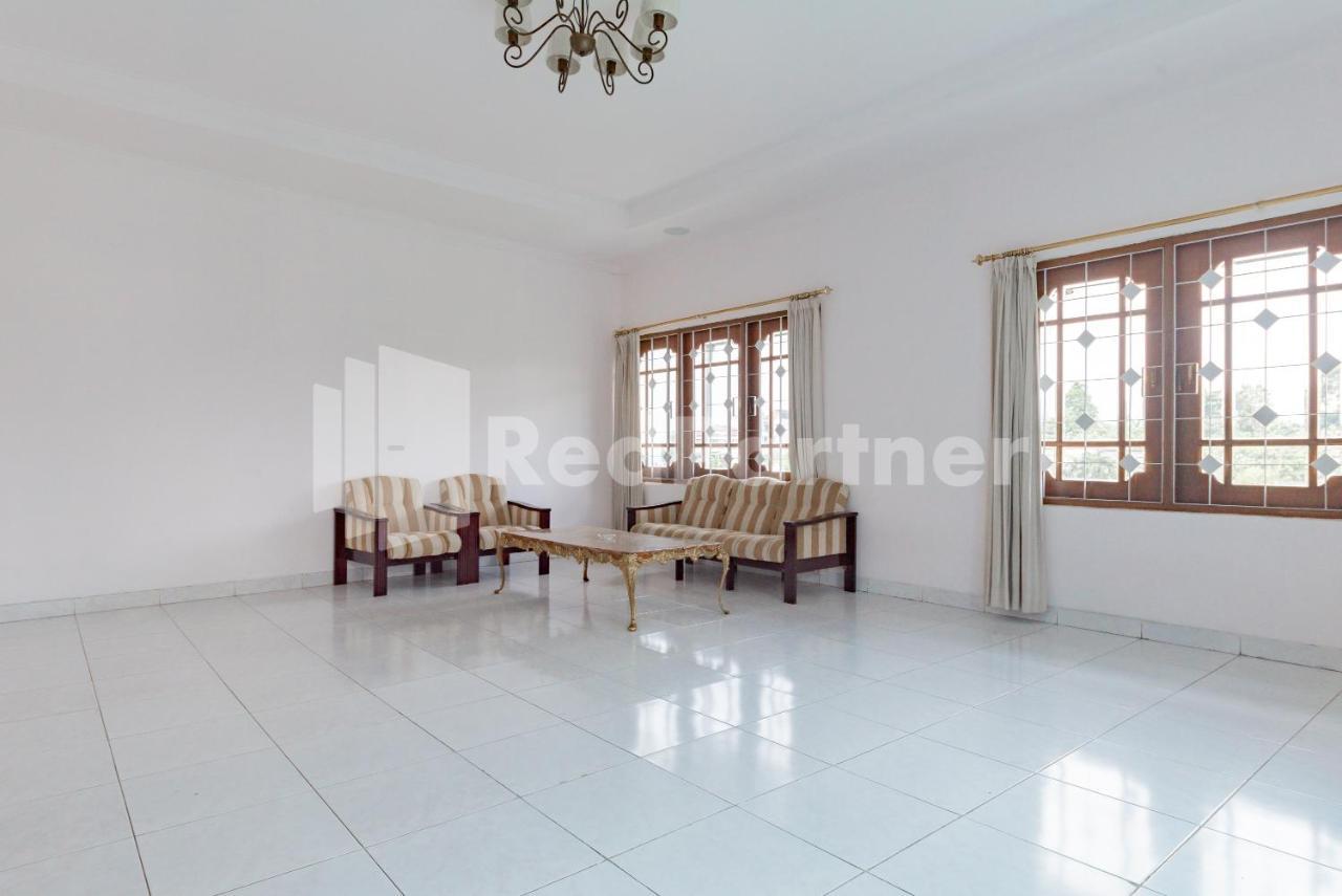 Biru Homestay Bandung Mitra Reddoorz Exterior foto